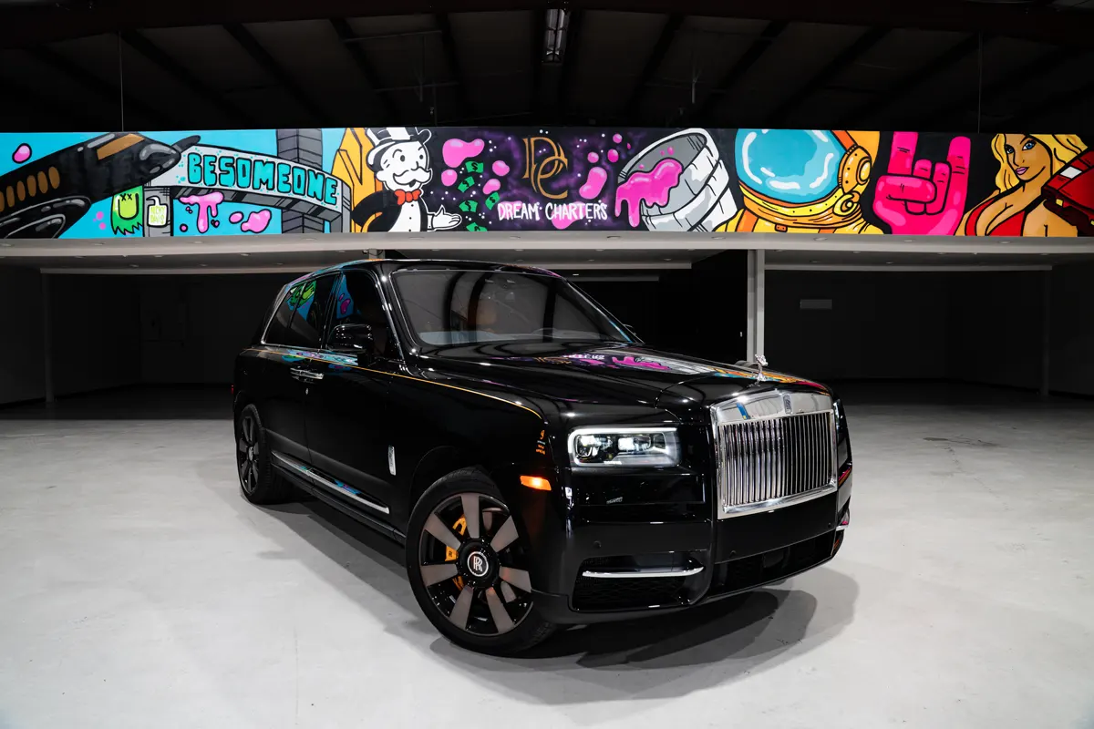 Black-Rolls-Royce-Cullinan-for-Rent-in-Houston-1